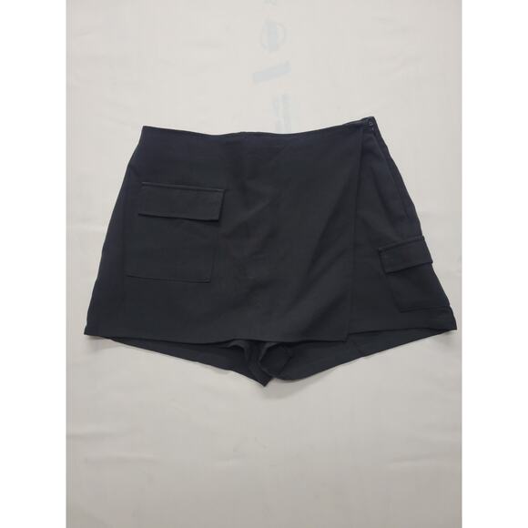Contempo Women's Cargo Pocket Skort Black Size Medium - Picture 1 of 10